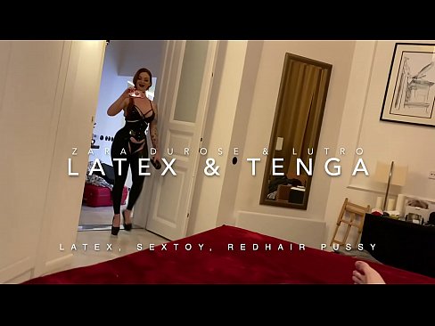 ❤️ Usisi otholwa enekhanda elibomvu egqoke imvunulo ye-latex ebhejwa usingamzali Amahule ku-porn zu.liporno.ru ❤